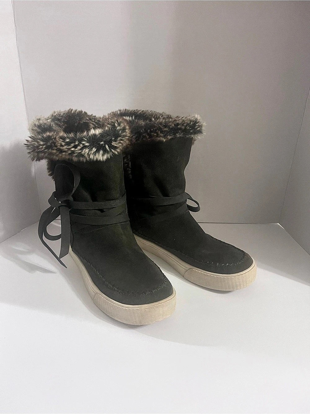 TOMS Maude Wedge Boot Black & Brown Faux Fur-Lined Winter Boots